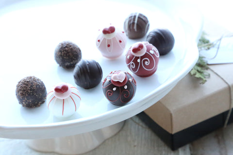 Combo ~ 9-Piece Gift ~ Valentine Hearts (Cherries & Truffles)