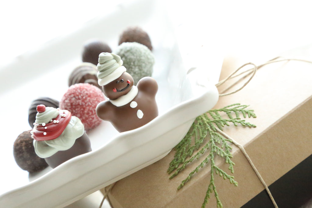 Combo Gift ~ 9-Piece ~ Gingerbread Men