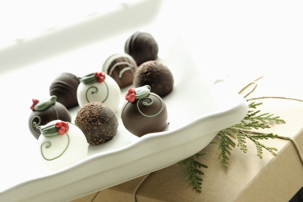 Combo Gift ~ 9-Piece ~ Holly Berries