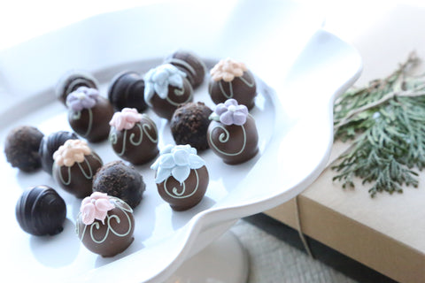 Combo ~ 16-Piece Gift ~ Easter Bouquet (Cherries & Truffles)