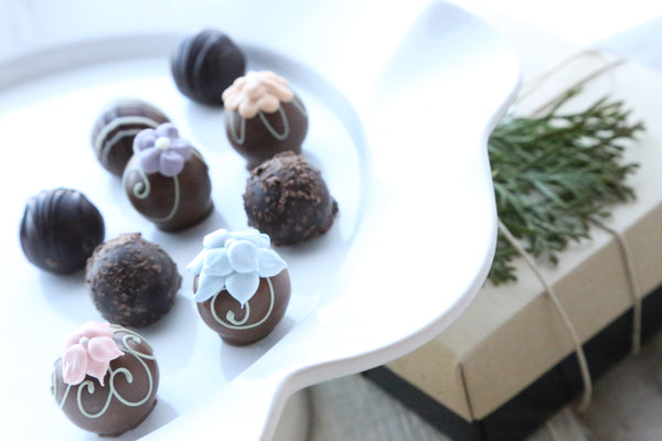 Combo ~ 9-Piece Gift ~ Easter Bouquet (Cherries & Truffles)