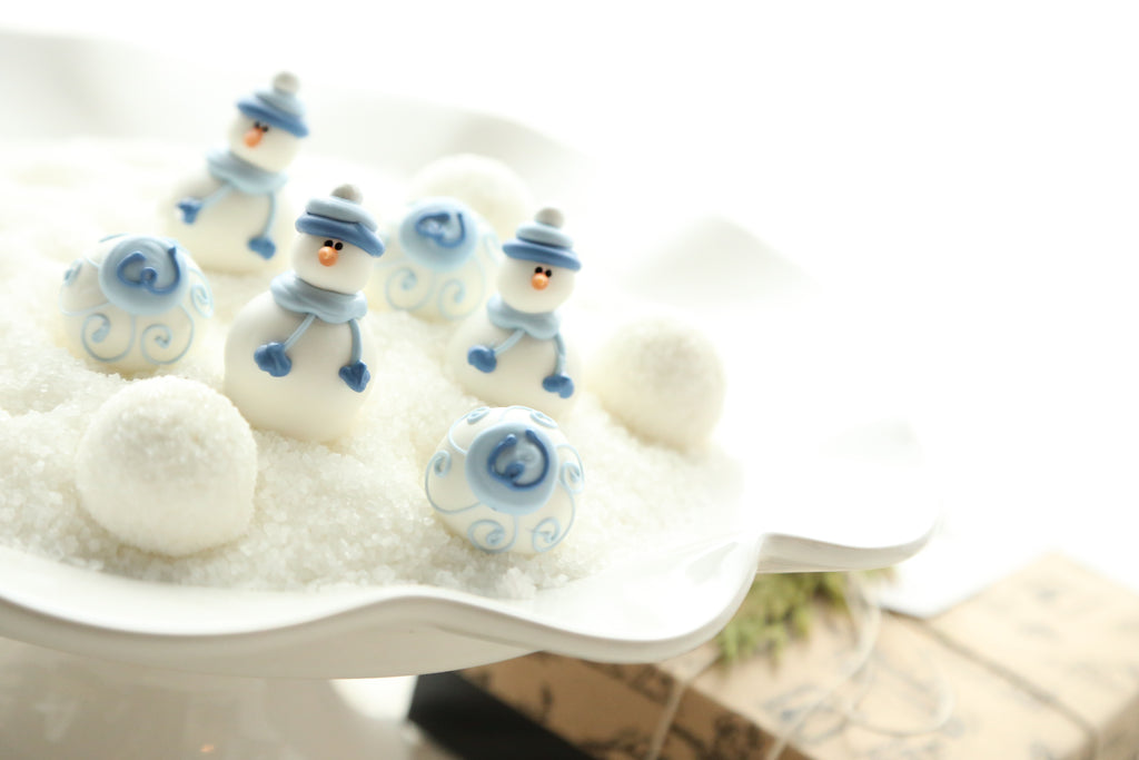 Cordial Cherries ~ 9-Piece Gift ~ UWM Women United Snowmen