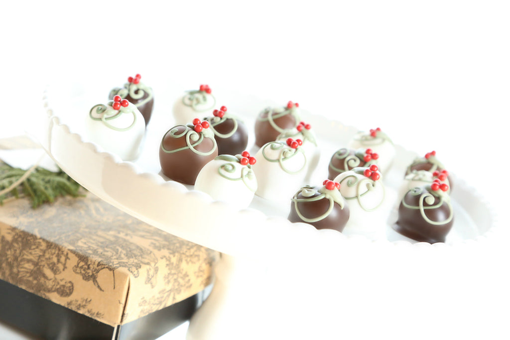 Cordial Cherries ~ 16-Piece Gift ~ Holly Berries