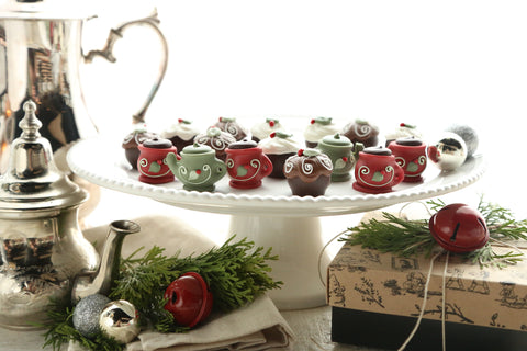 Cordial Cherries ~ 16-Piece Gift ~ Christmas Tea & Cakes